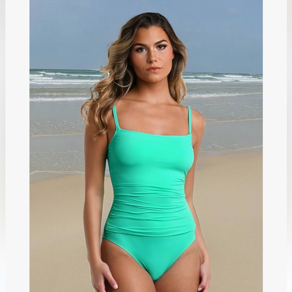 La Blanca Swimsuit - Picture 2 of 5
